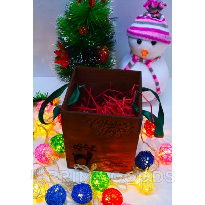 Подарочная коробка 