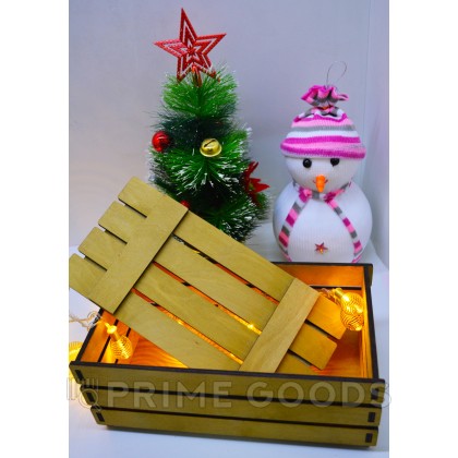 Подарочная коробка из реек от sex shop primegoods