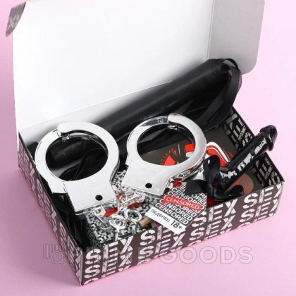 Подарочный набор SEX: леденец, мармелад, жевательная резинка, наручники, плеть от sex shop primegoods фото 3