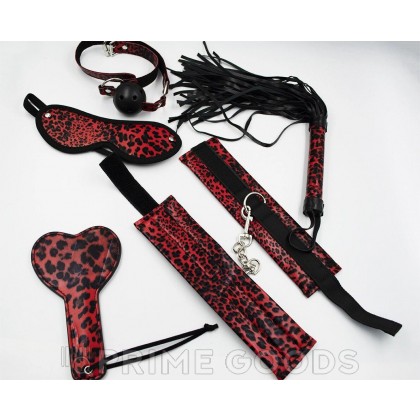 Фетиш набор красный леопард из 5 предметов (наручники, кляп, стек, флоггер,  маска) от sex shop primegoods