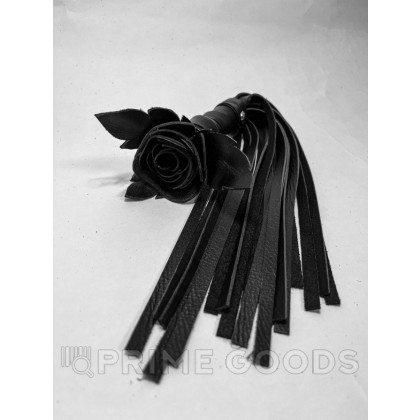 Плеть чёрная роза лаковая с кожаными хвостами от sex shop primegoods фото 3