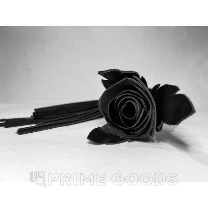 Плеть чёрная роза лаковая с кожаными хвостами от sex shop primegoods
