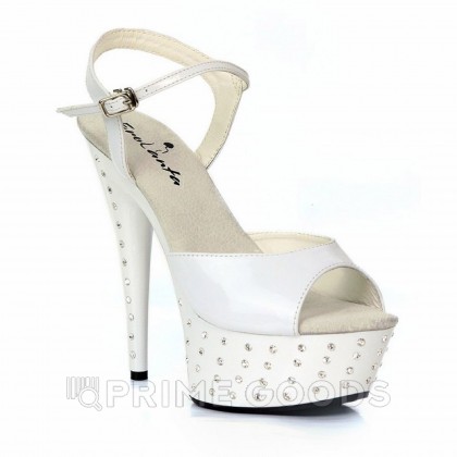 Туфли со стразами 