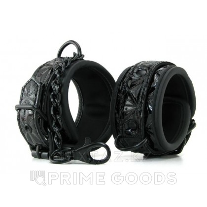 Оковы для ног на цепочке Luxury fetish черные от sex shop primegoods