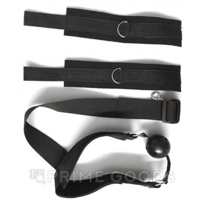 Кляп черный с наручниками для фиксации рук от sex shop primegoods фото 2